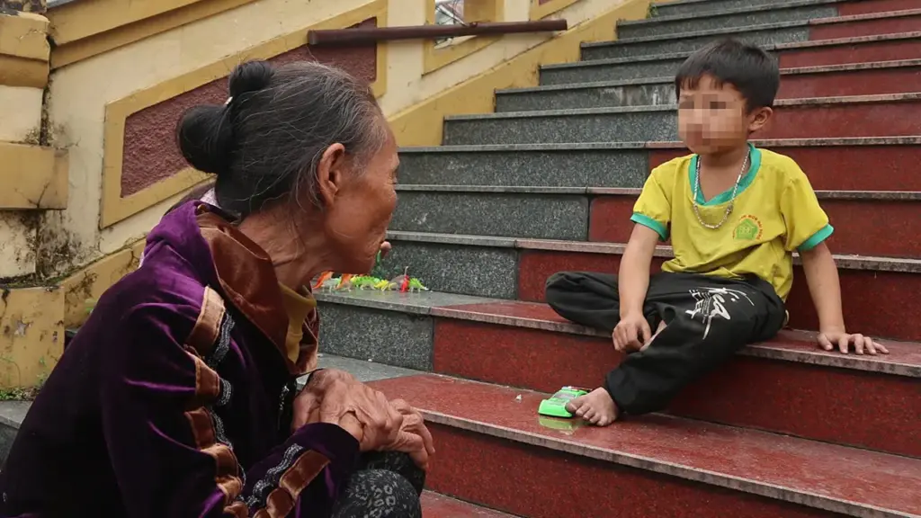 Bi kịch gia đình sau cơn ghen của người bố