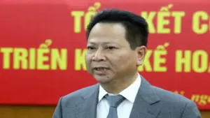 Cựu cục phó bỏ trốn sau khi dàn dựng vay nợ để giấu 10 tỷ nhận hối lộ