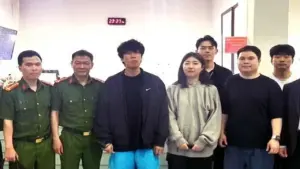 Công an Việt Nam bắt 2 người bị Interpol truy nã đỏ, bàn giao cho Hàn Quốc