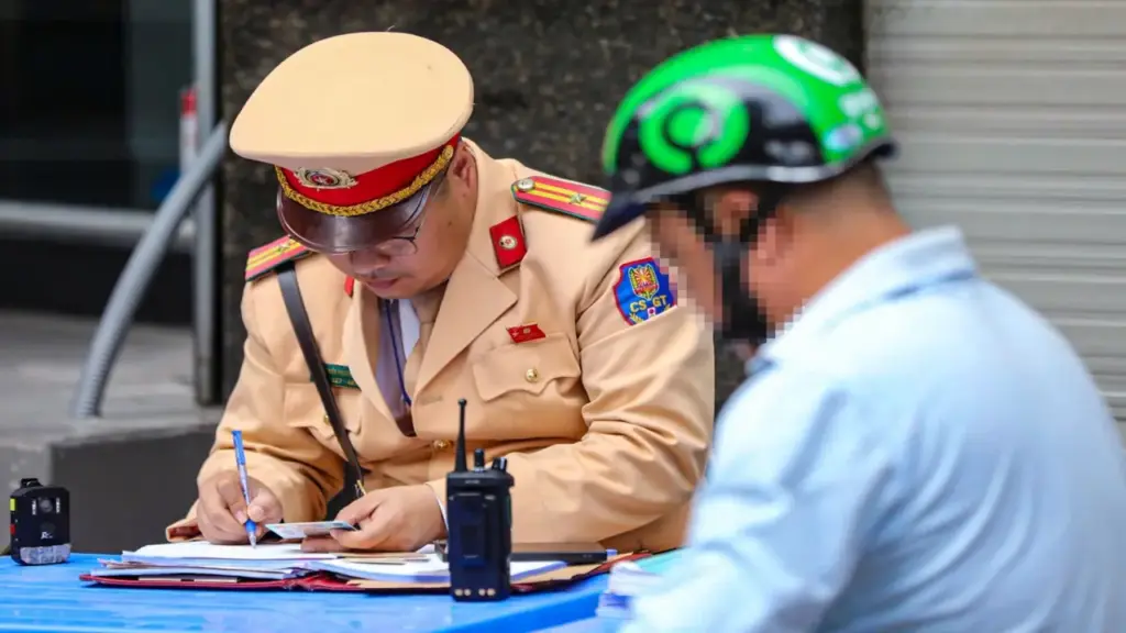 Đề xuất sửa đổi Nghị định 168: Cảnh sát được xử phạt tại chỗ tới 7,5 triệu, gấp 15 lần hiện nay