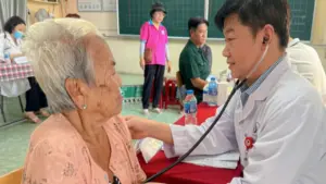 Lần đầu tiên huy động 101 bệnh viện đồng loạt khám sức khỏe cho người dân TP.HCM