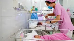 Người trẻ 'ngại' sinh: Chuyện cá nhân hay bài toán xã hội?