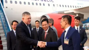 Thủ tướng Slovakia bắt đầu chuyến thăm Việt Nam