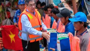 TP.HCM: 2,25 tỉ đồng chăm lo quân và dân đặc khu Côn Đảo