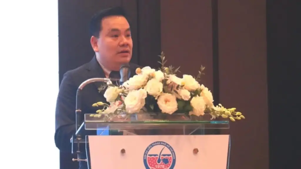 Chuyên gia da liễu cảnh báo 'bẫy' làm đẹp trong kỷ nguyên y học tái tạo