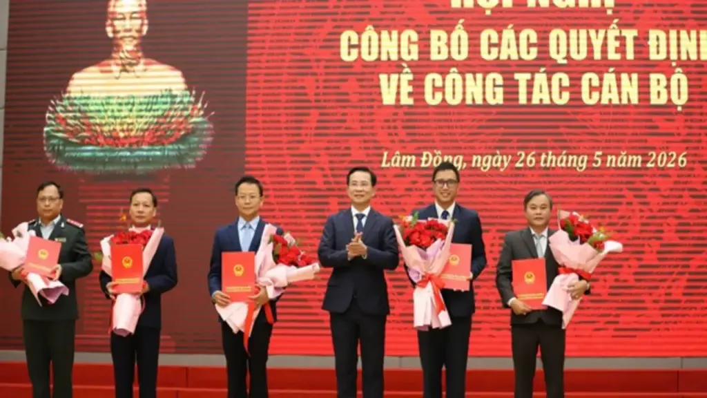 Lâm Đồng điều động, bổ nhiệm hàng loạt cán bộ chủ chốt