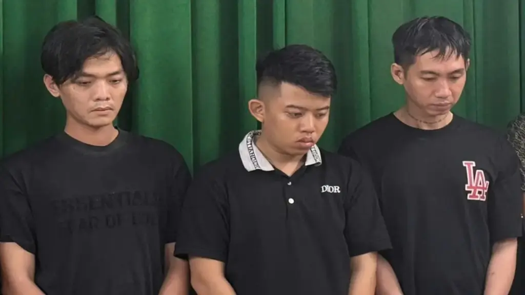 Thiếu nợ, lập nhóm trên mạng xã hội đi cướp tiệm vàng ở TP.HCM