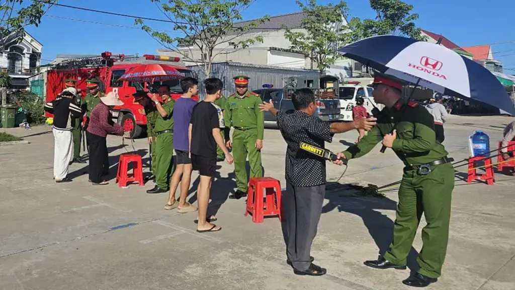 An ninh siết chặt tại phiên xử kẻ sát hại 3 người nhà vợ 'hờ'