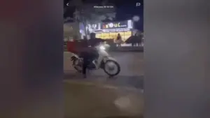 Công an xác minh clip nam shipper bị hành hung giữa đường