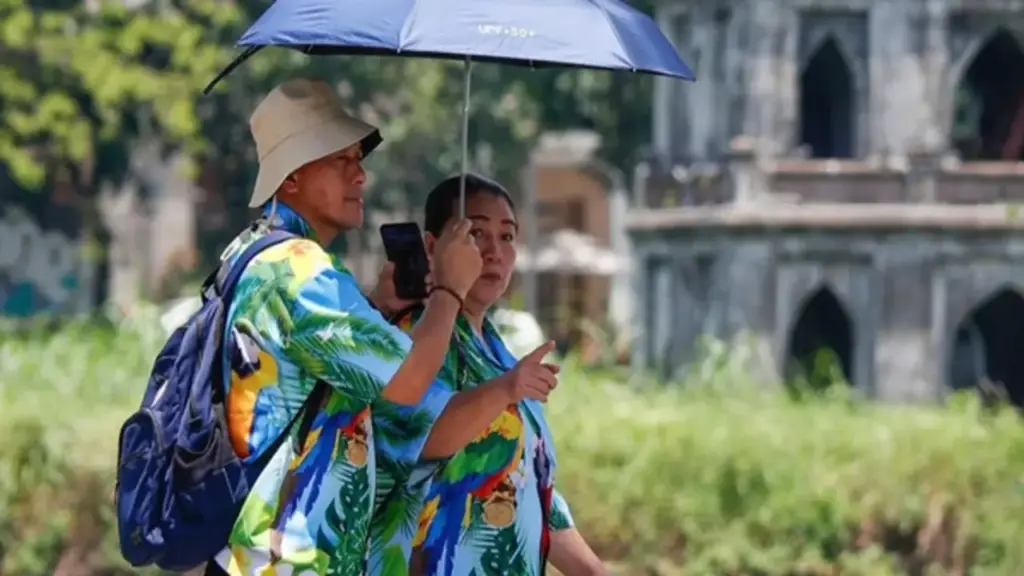 Đợt nắng nóng ở miền Bắc, miền Trung kéo dài đến bao giờ?