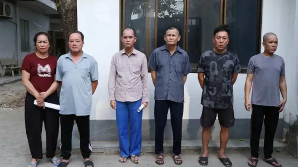 Khởi tố 7 bị can trong vụ lừa bán tượng 'đồng đen' 300 tỉ đồng