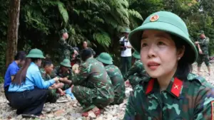 Tìm liệt sĩ trên dãy Trường Sơn: Chung một tấm lòng