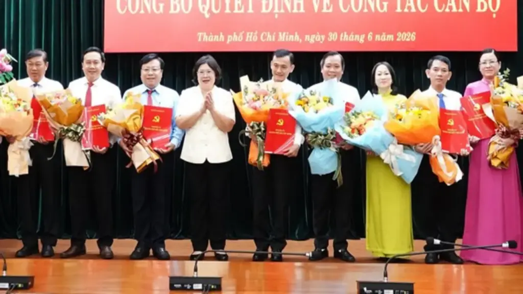 TP.HCM điều động 12 bí thư, phó bí thư phường, xã