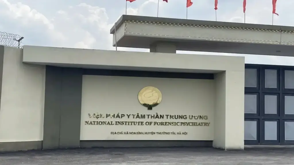 Bệnh nhân trốn khỏi Viện pháp y tâm thần, mang ma túy vào Sầm Sơn sử dụng