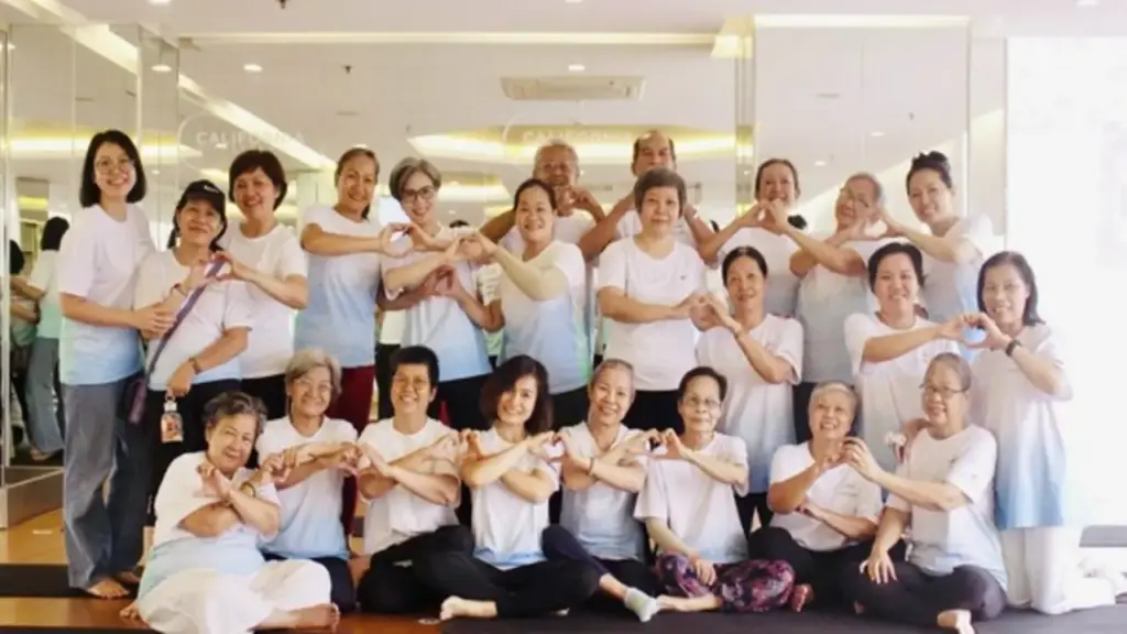 Bệnh nhân ung thư tìm thấy ‘người nhà’ trong lớp yoga đặc biệt ở TP.HCM