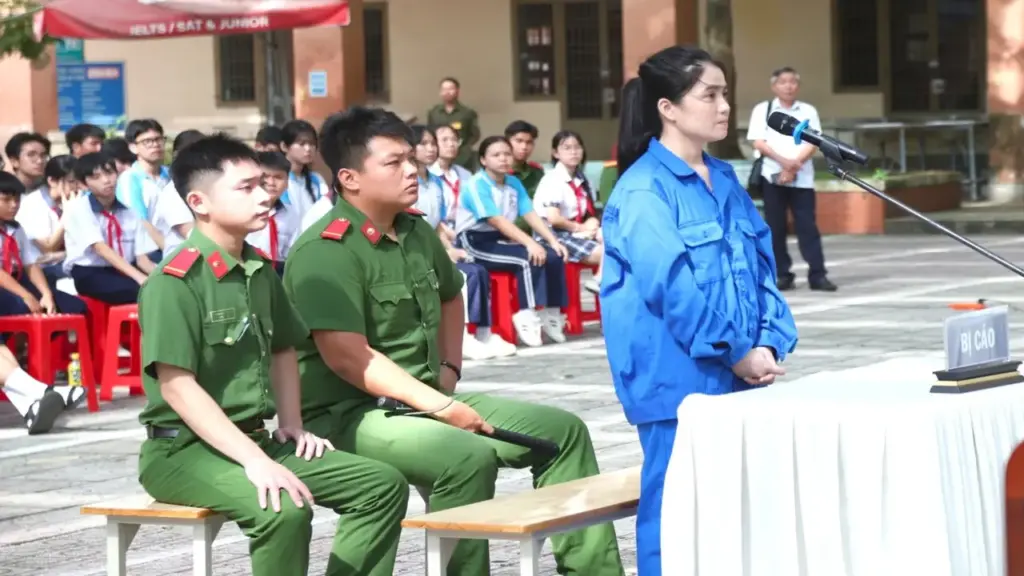Cảnh báo người thuộc diện quản lý sau cai bằng phiên tòa lưu động