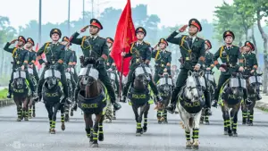Cảnh sát sẽ mời người dân cưỡi ngựa kỵ binh, ngồi môtô đặc chủng