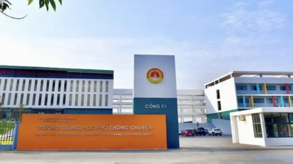 Công an vào cuộc vụ trường THPT ở Tuyên Quang có 147 điểm 10 toán tốt nghiệp