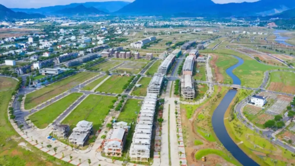 Đà Nẵng nhìn thẳng điểm nghẽn, quyết tâm tăng trưởng trên 11%