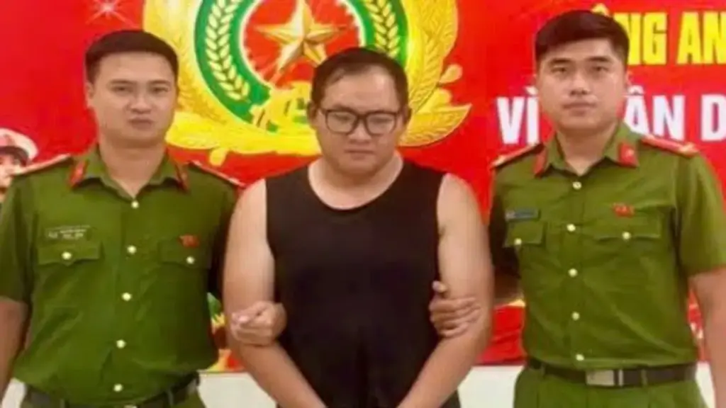 Danh tính nghi phạm dùng dao khống chế chủ tiệm vàng, cướp 10 chỉ
