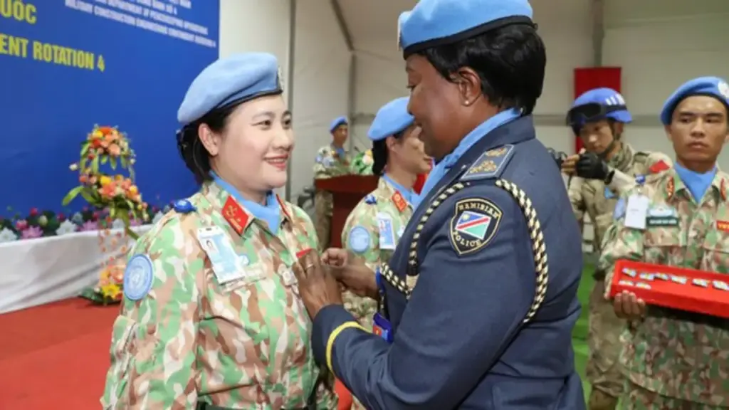 Gần 200 chiến sĩ ‘mũ nồi xanh’ nhận huy chương Gìn giữ hòa bình Liên Hiệp Quốc