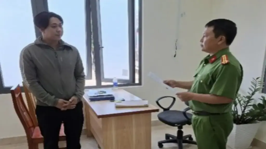 Thuê ô tô rồi mang đi cầm lấy tiền tiêu xài ở Lâm Đồng