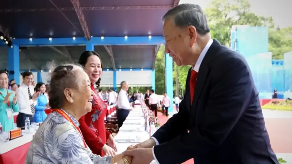 Tổng Bí thư, Chủ tịch nước Tô Lâm dự lễ kỷ niệm 50 năm thành phố mang tên Bác